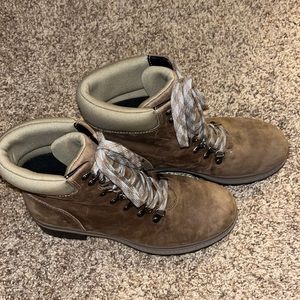 Muck Boots - Waterproof!